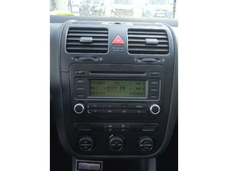 volkswagen golf v berlina (1k1) del año 2006