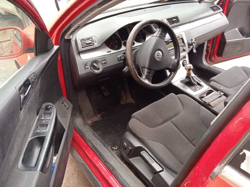 volkswagen passat variant (3c5) del año 2008