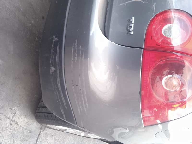 volkswagen golf v berlina (1k1) del año 2006