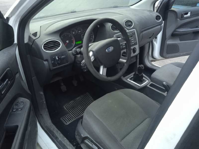 ford focus berlina (cap) del año 2007