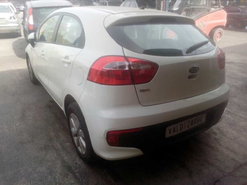 kia rio del año 2016