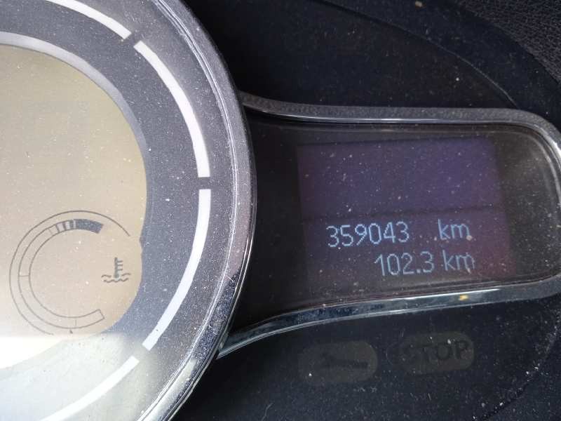 renault megane iii berlina 5 p del año 2010