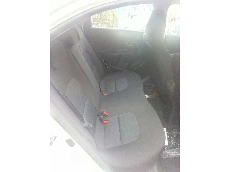 kia rio del año 2016