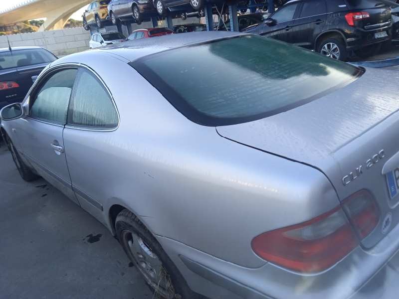 mercedes-benz clase clk (w208) coupe del año 1998
