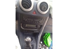 peugeot 1007 del año 2005 2