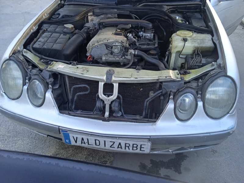 mercedes-benz clase clk (w208) coupe del año 1998