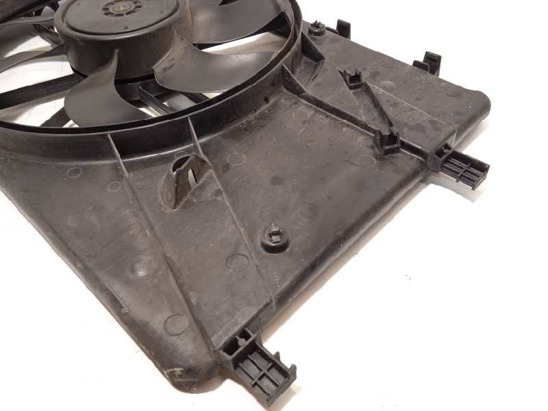 Recambio de electroventilador para opel astra j lim. 1.6 cdti dpf referencia OEM IAM 13427182  