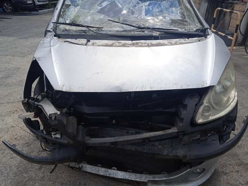 peugeot 1007 del año 2005