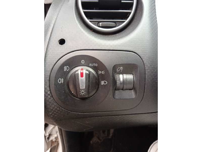 seat altea xl (5p5) del año 2012