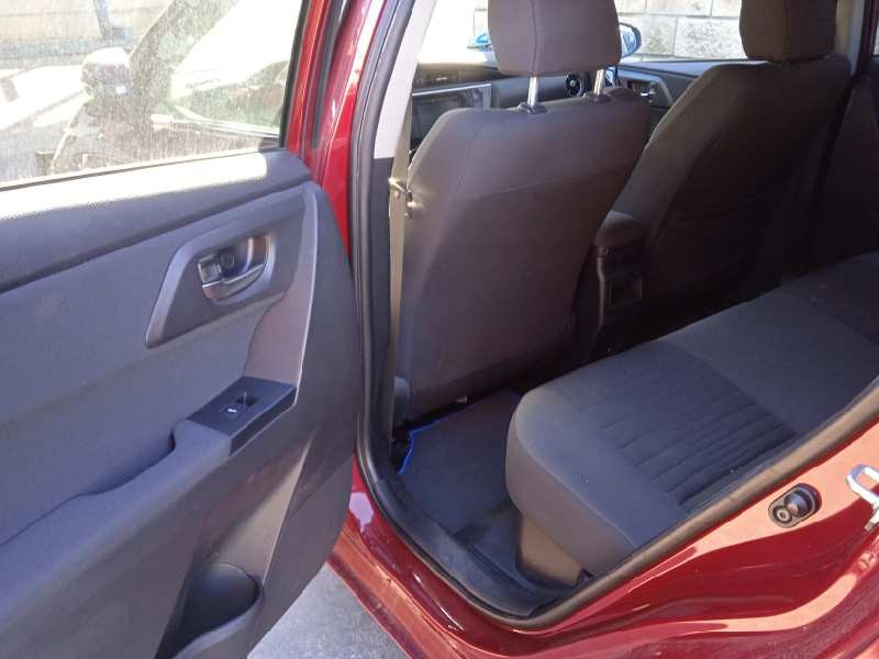 toyota auris del año 2017