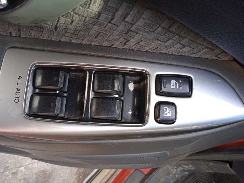 toyota land cruiser (j12) del año 2009