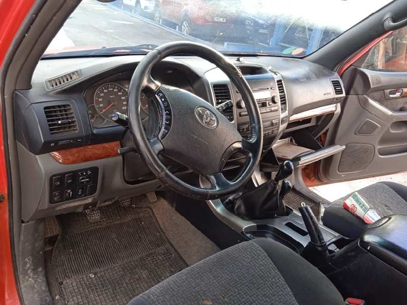 toyota land cruiser (j12) del año 2009