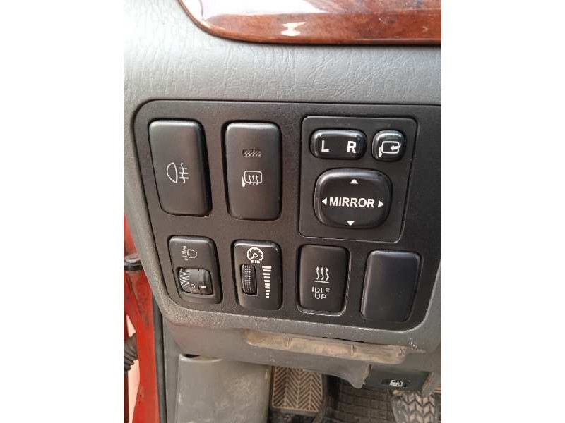 toyota land cruiser (j12) del año 2009