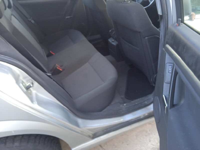 opel vectra c berlina del año 2007