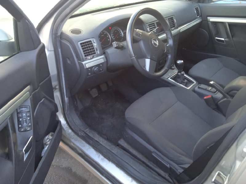 opel vectra c berlina del año 2007