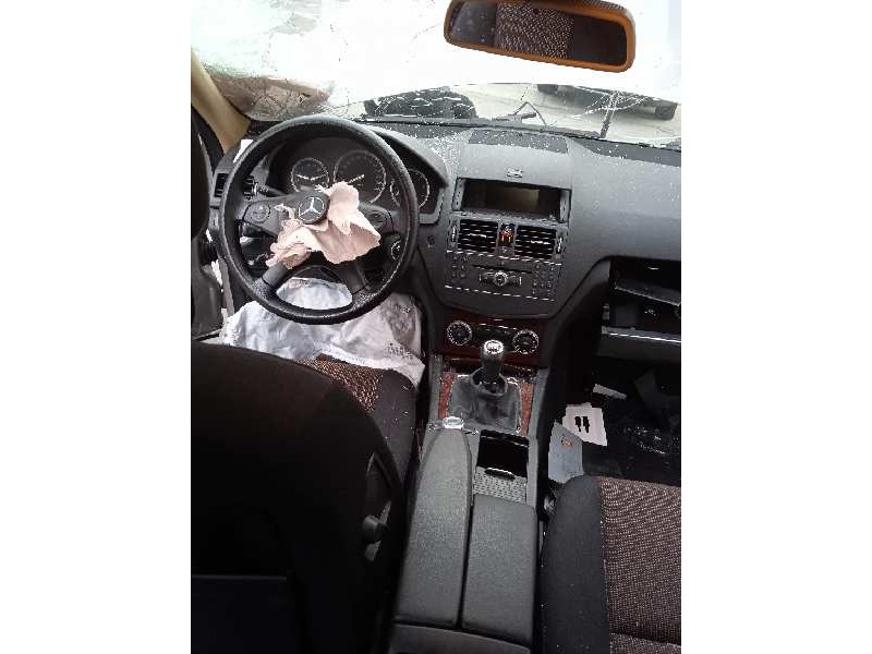 mercedes-benz clase c (w204) berlina del año 2007