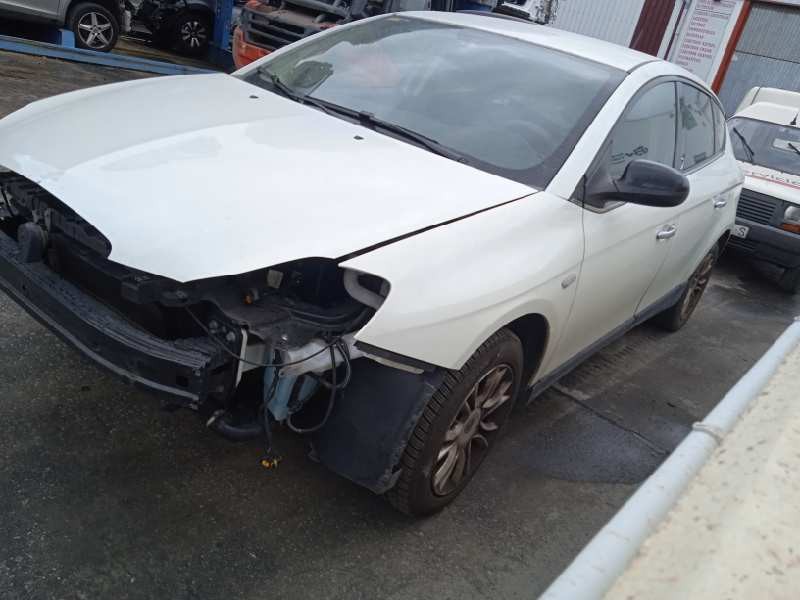 lancia delta (181) del año 2011