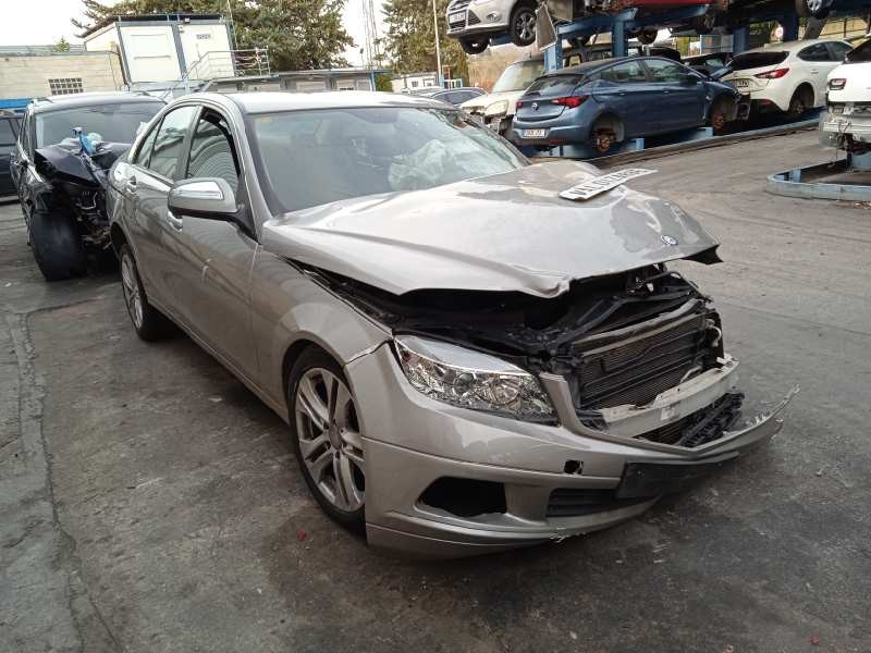 mercedes-benz clase c (w204) berlina del año 2007