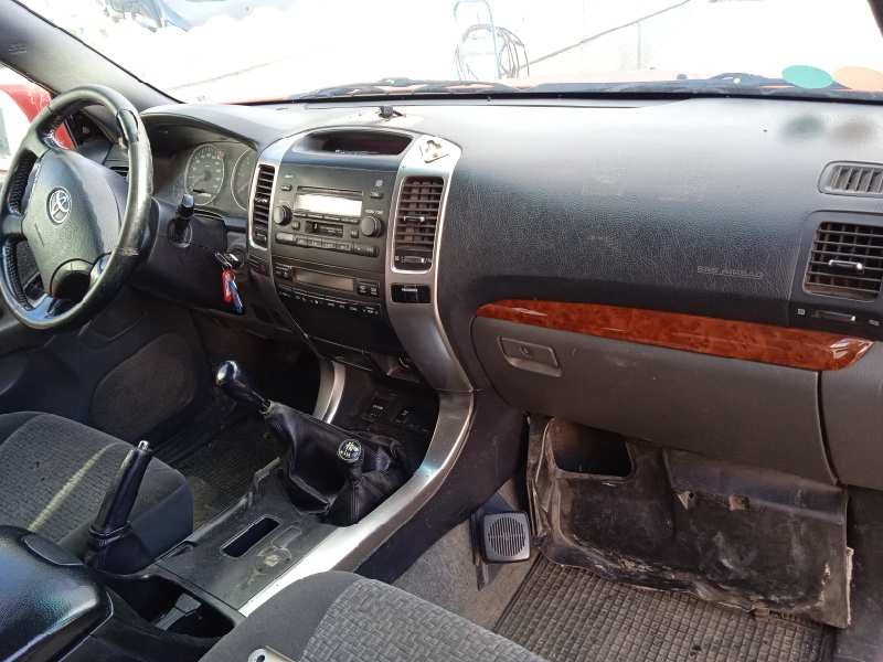 toyota land cruiser (j12) del año 2009