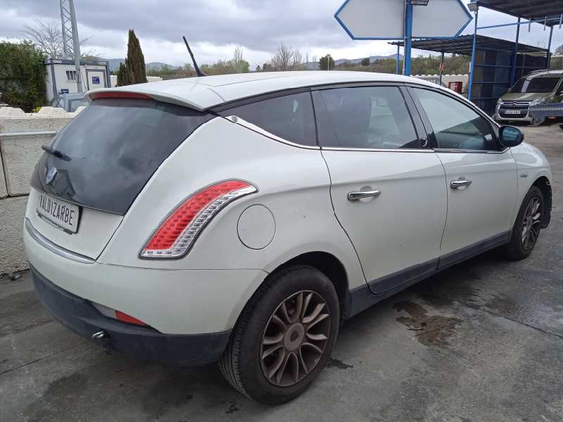 lancia delta (181) del año 2011