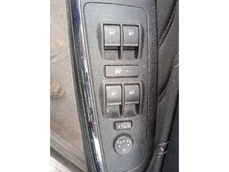 lancia delta (181) del año 2011