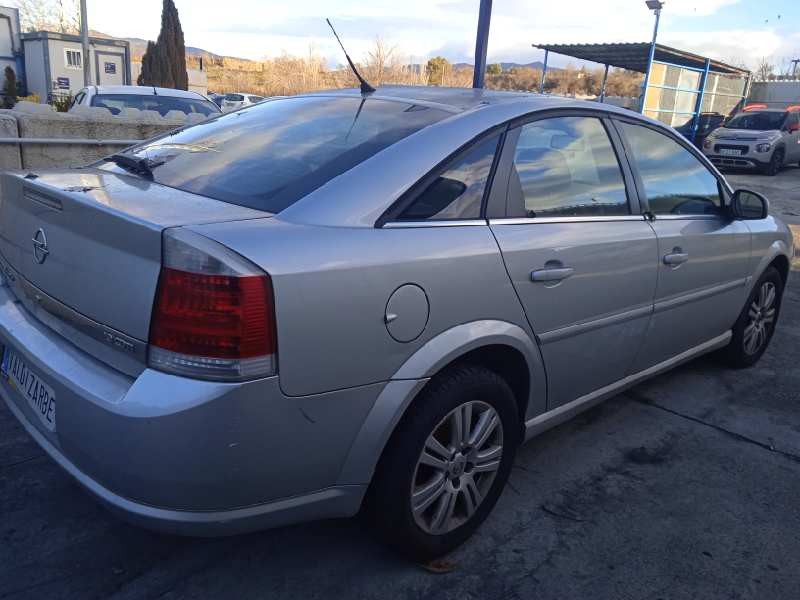 opel vectra c berlina del año 2007