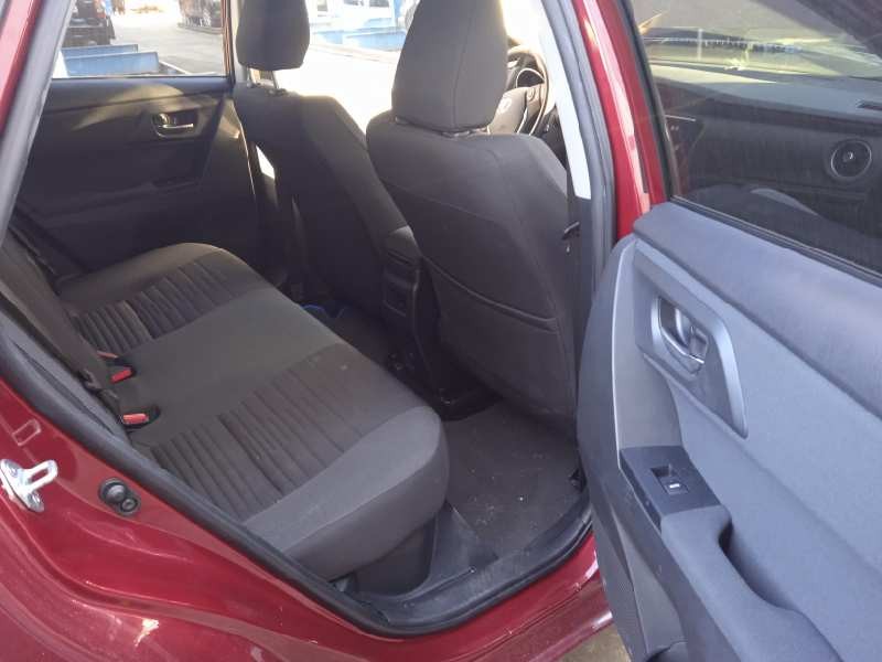 toyota auris del año 2017