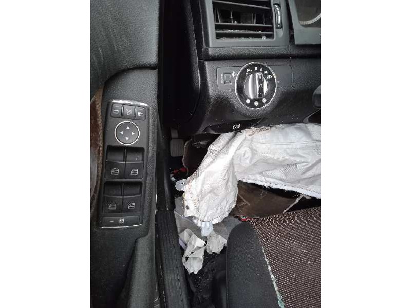 mercedes-benz clase c (w204) berlina del año 2007