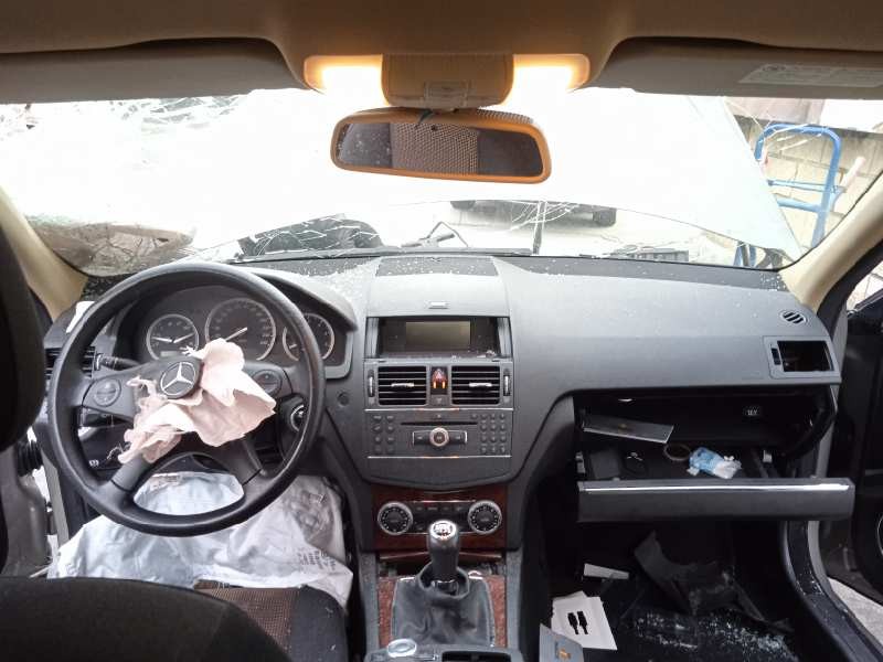 mercedes-benz clase c (w204) berlina del año 2007