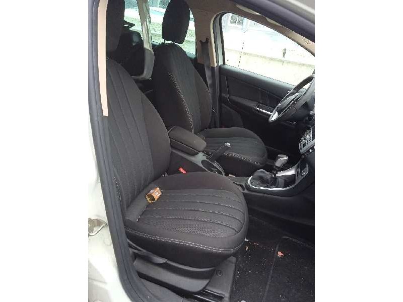 lancia delta (181) del año 2011