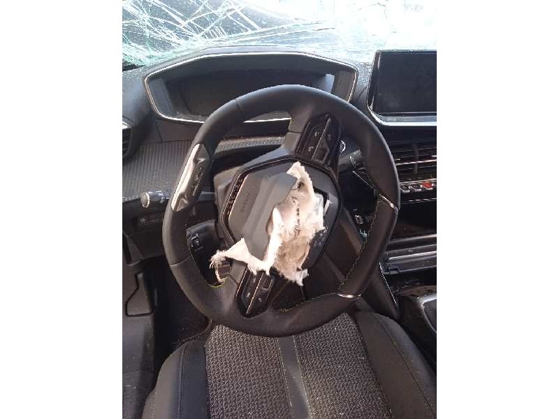 peugeot 2008 (p1) del año 2021