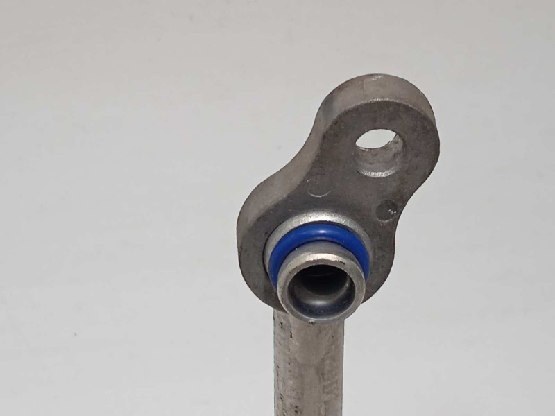 Recambio de tubos aire acondicionado para kia stonic (ybcuv) 1.2 cat referencia OEM IAM 97762H8000  