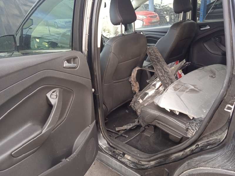 ford kuga (cbs) del año 2017