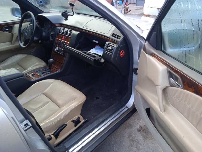 mercedes-benz clase e (w210) berlina diesel del año 1998