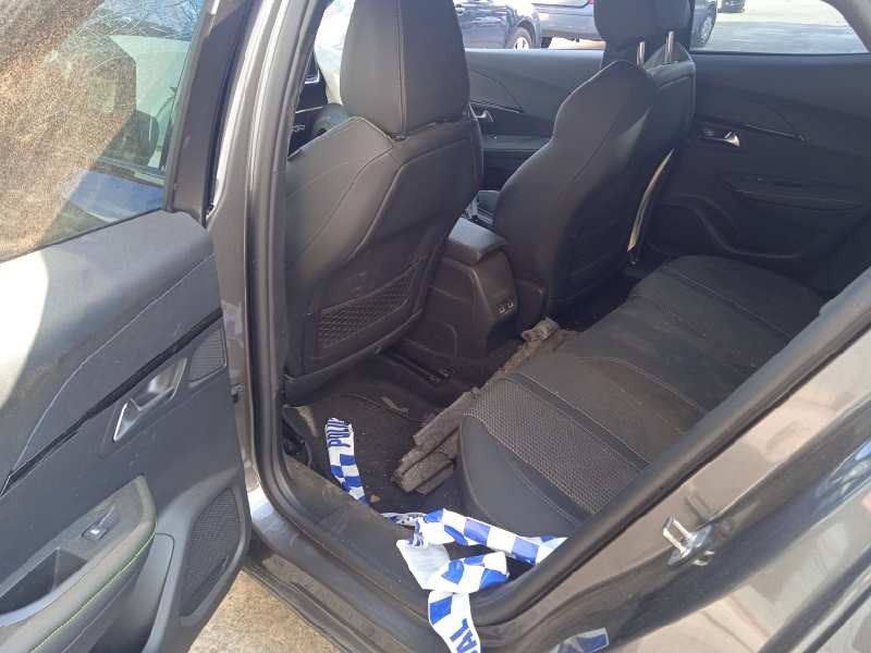 peugeot 2008 (p1) del año 2021