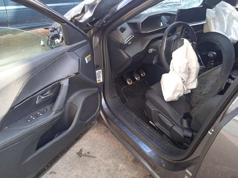 peugeot 2008 (p1) del año 2021