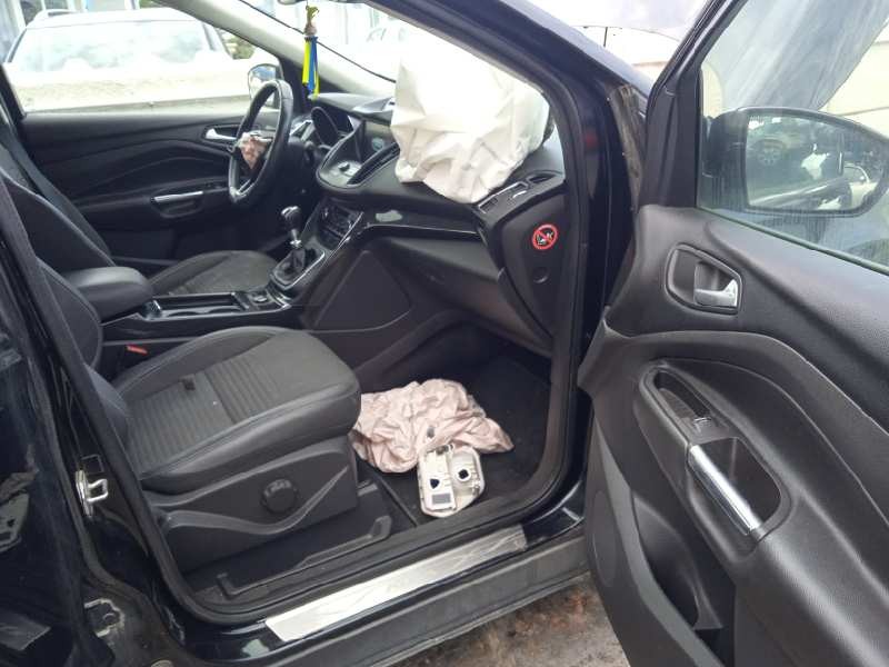 ford kuga (cbs) del año 2017