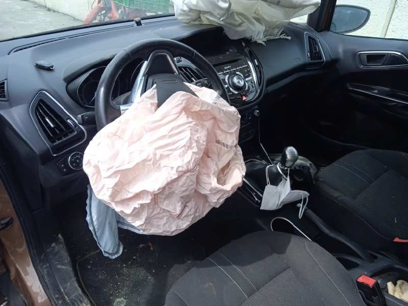 ford b-max del año 2013