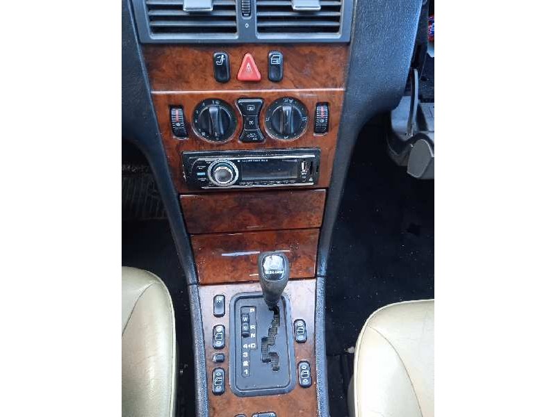 mercedes-benz clase e (w210) berlina diesel del año 1998