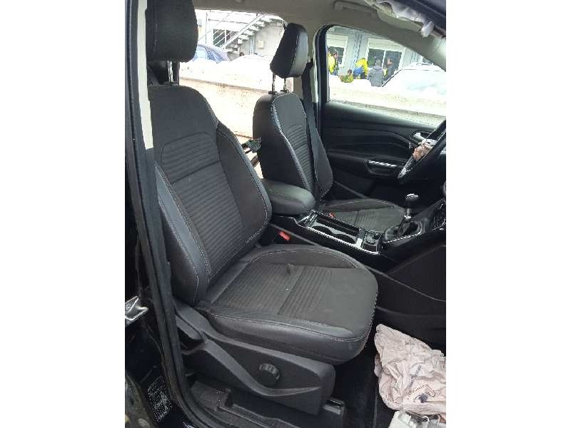 ford kuga (cbs) del año 2017