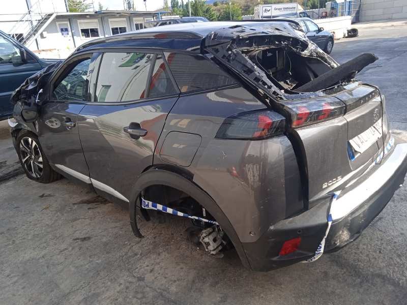 peugeot 2008 (p1) del año 2021