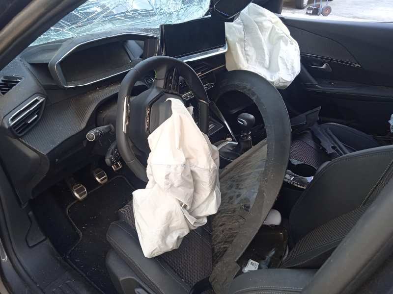 peugeot 2008 (p1) del año 2021