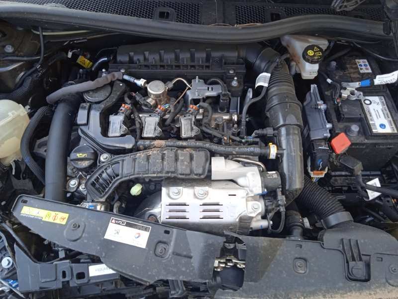 peugeot 2008 (p1) del año 2021