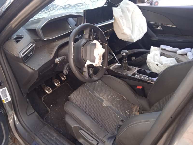 peugeot 2008 (p1) del año 2021