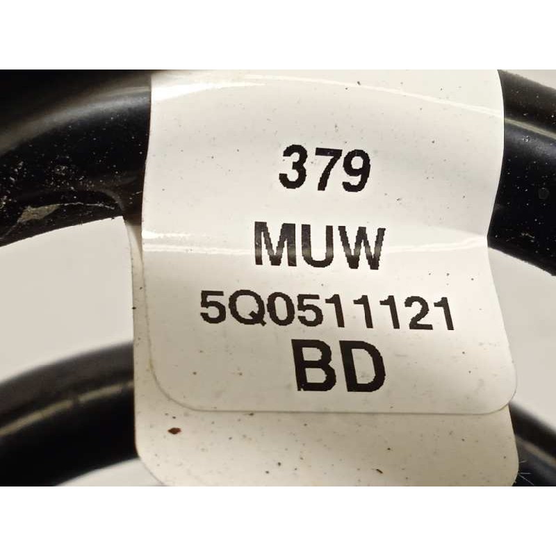 Recambio de muelle amortiguacion para volkswagen t-roc advance referencia OEM IAM 5Q0511121  