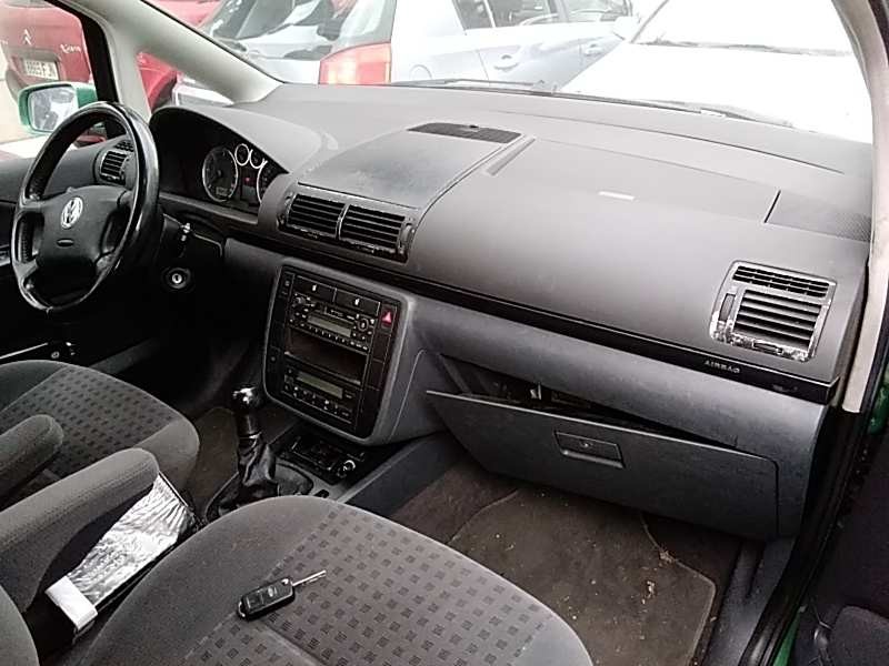 volkswagen sharan (7m6/7m9) del año 2001