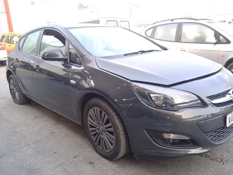 opel astra j lim. del año 2014