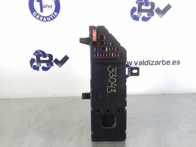 Recambio de caja reles / fusibles para saab 9-3 berlina 2.2 tid anniversary referencia OEM IAM 12805076  