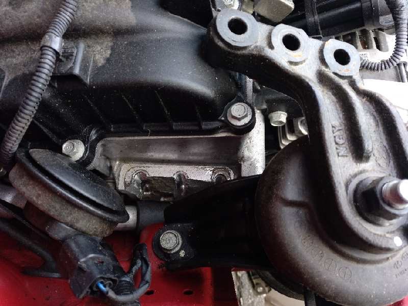 kia rio (yb) del año 2018