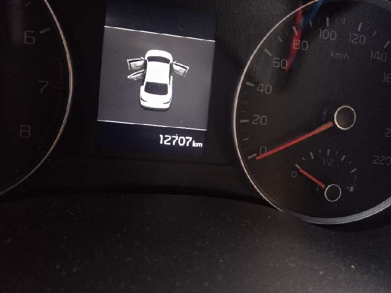 kia rio (yb) del año 2018